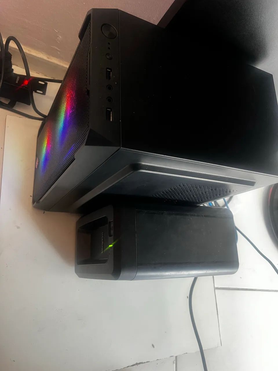 Vende-se: TRÊS MESAS E UM PC COM IMPRESSORA  - Foto 3