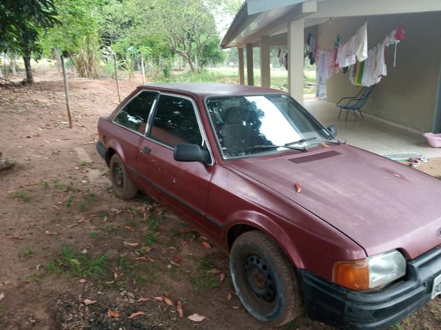 Vendo Escort GL 86 vermelho