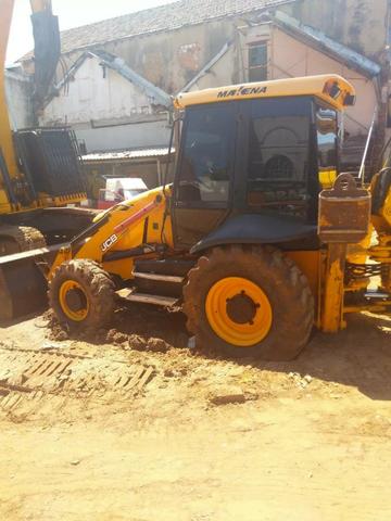 Retroescavadeiras Jcb 4x4 2013 - Foto 3