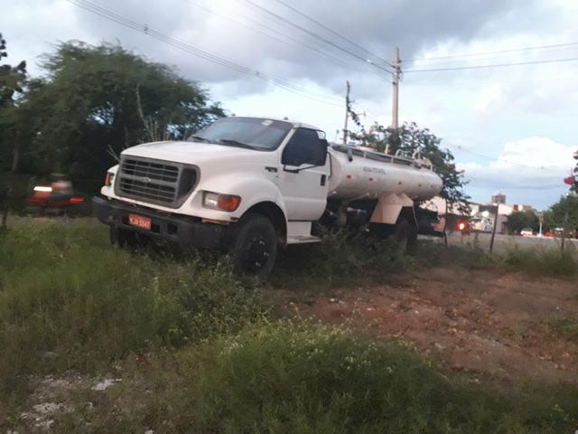 Vendo caminhões no pipa ou no chassis - Foto 9
