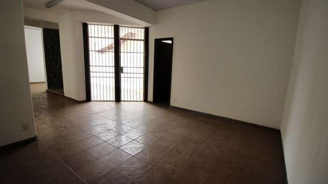 Casa à venda no carlos prates!