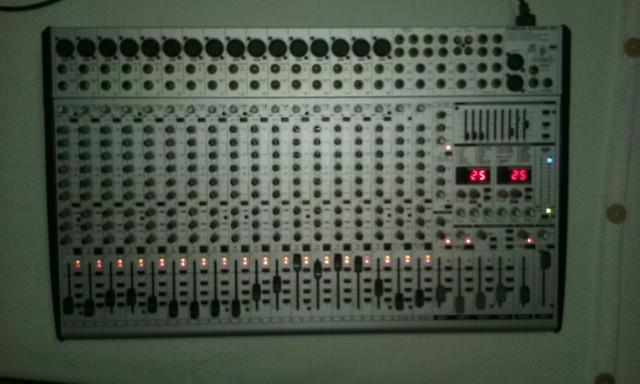 Mesa berhinger