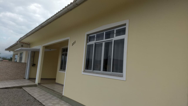 Casa a venda no centro de Antonio Carlos