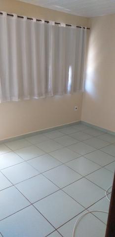 Alugo apartamento frente