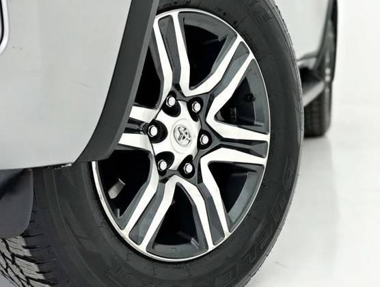 HILUX SW4 2016/2017 2.7 SR 4X2 16V FLEX 4P AUTOMÁTICO - Foto 5