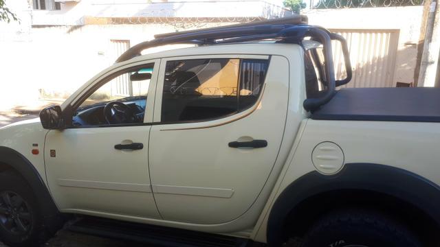 L200 triton savana 2015