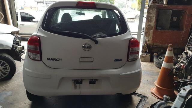 Nissan march 2014 sucata retirada de peças com baixa e nota - Foto 2