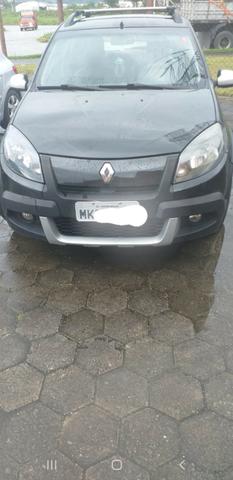 Sandero Stepway preto 1.6 8 válvulas ano 2013