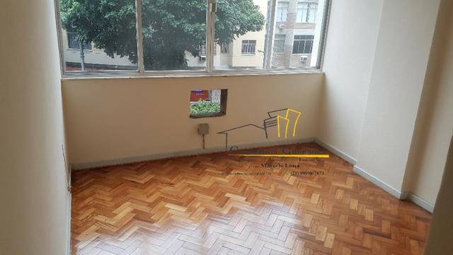 Ml - 3 Quartos Tijuca com dependência - Rua Uruguai ao lado do metrô - Foto 7