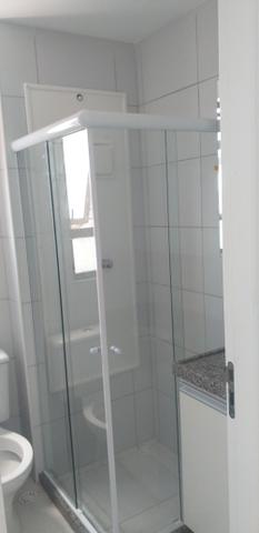 Box, porta e janelas em vidro 10×