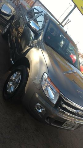 Vendo ranger Diesel XLT 3.2 CD manual 100% original segundo dono!