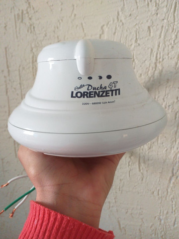 Ducha Lorenzetti com menos de um mês de uso $40,00