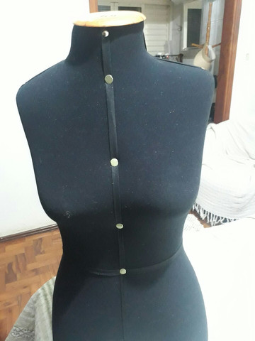 Manequim costura busto 44 preto - Foto 2