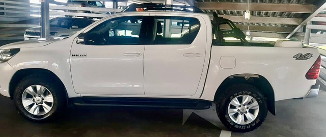 HILUX 2017 SRV 4X4 DIESEL AUTOMÁTICA