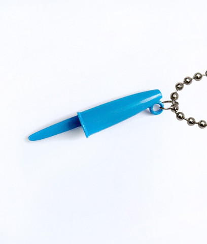 Colar Tampa Caneta Bic Azul