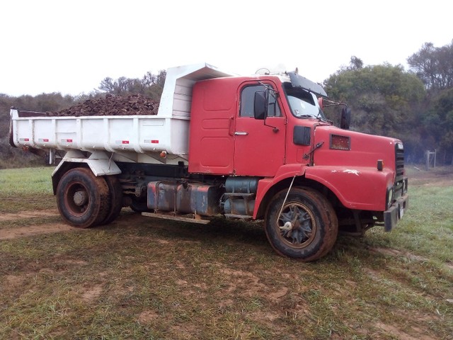 CAMINHAO CAÇAMBA VOLVO