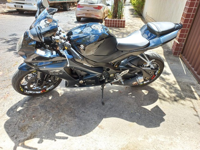 SUZUKI GXS-R 1000