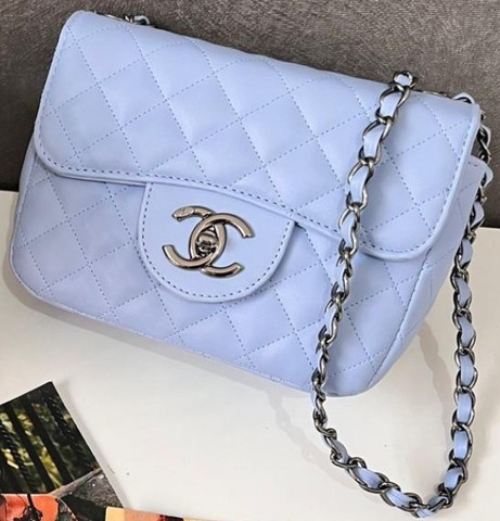 chanel bolsa baby blue