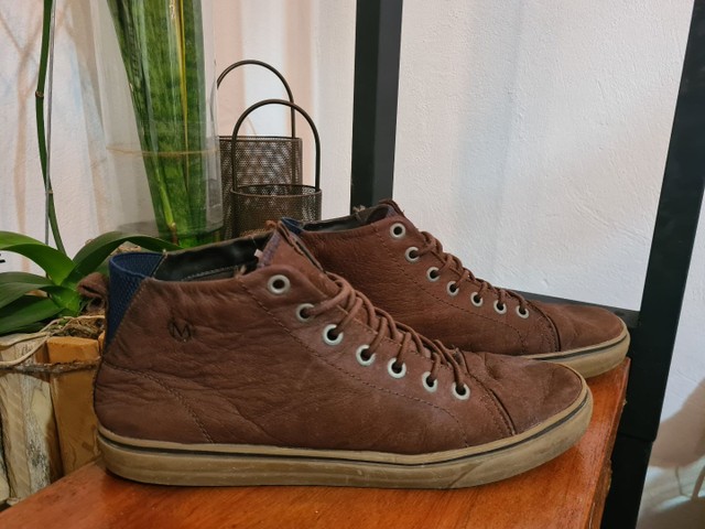 Tênis/Sapato Milano 44