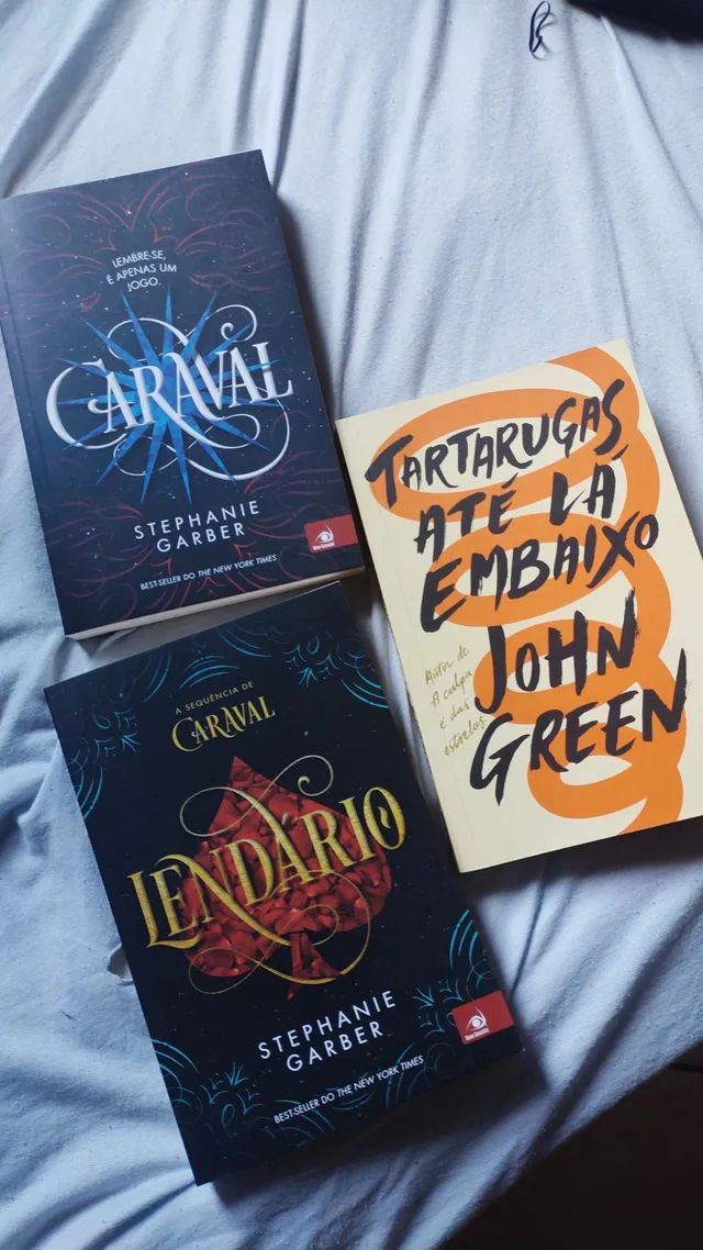 Kit Livros Caraval E Lendário De Stephanie Garber 