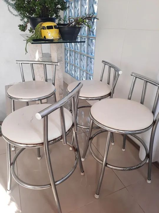4 cadeiras banqueta