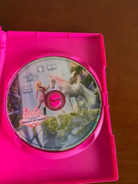 dvd Barbie e suas irmãs em uma aventura de cavalos  - Foto 2