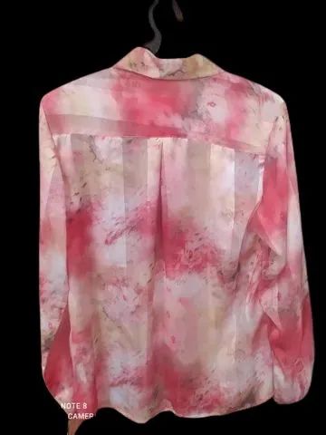 Camisa branca e rosa - Foto 4