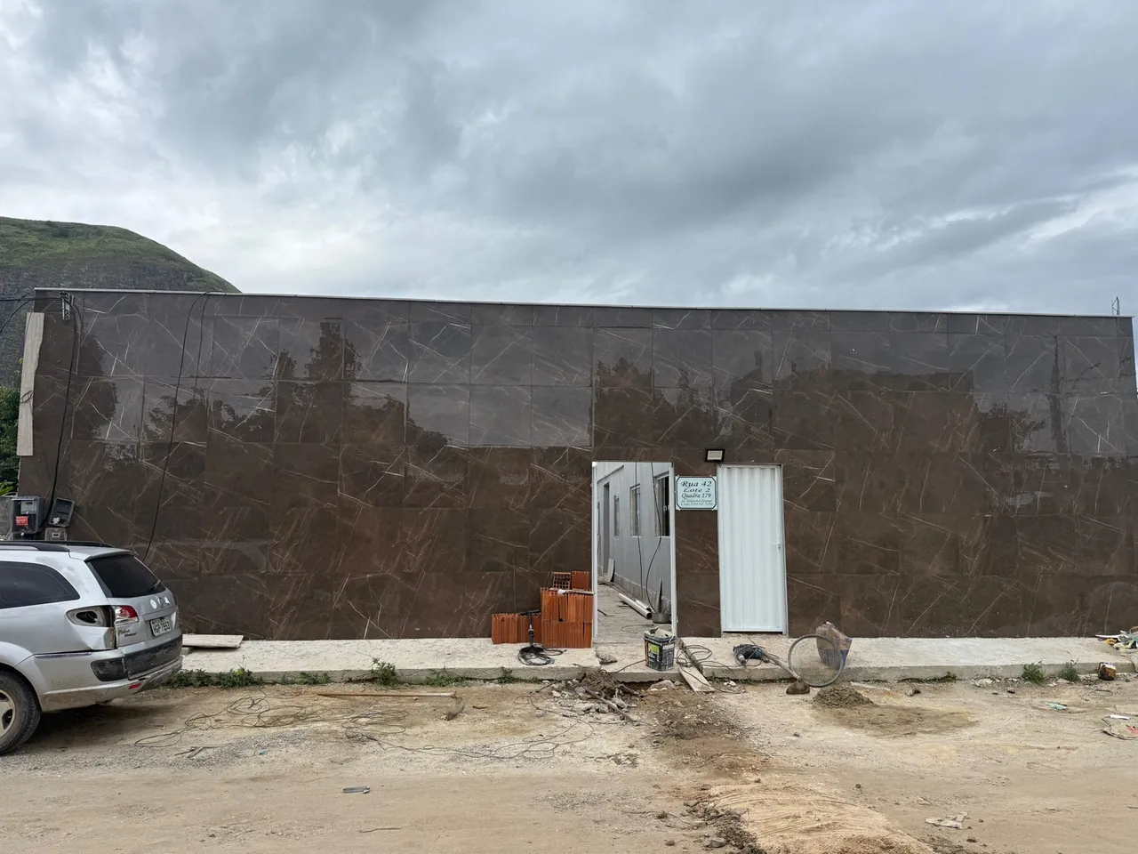 CASA DE 1 QUARTO / LUZ E ÁGUA INCLUSO