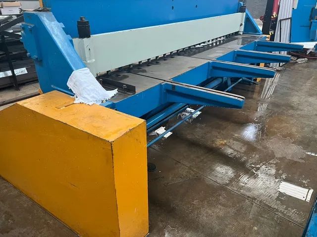 Guilhotina 3m mecânica newton corta 5 mm - Foto 3