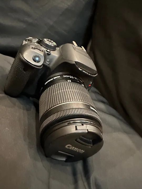 Câmera Canon EOS Rebel T5i (vários acessórios) - Foto 2