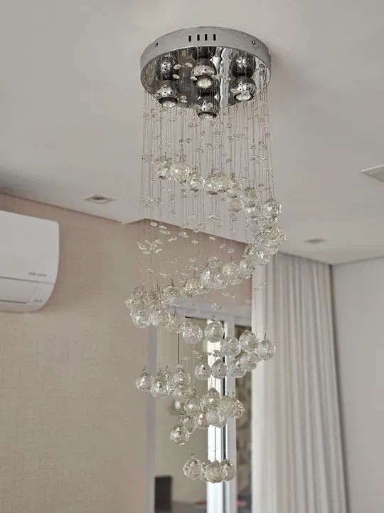 Maravilho Lustre de Cristal. Não compare com parecidos de acrílico ou plástico  - Foto 4
