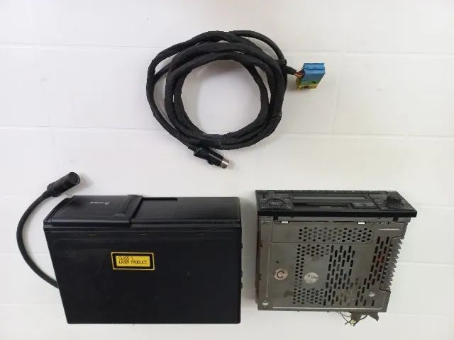Radio toca fitas original Golf Volkswagen anos 2000 com disqueteira para 6 cds. - Foto 3