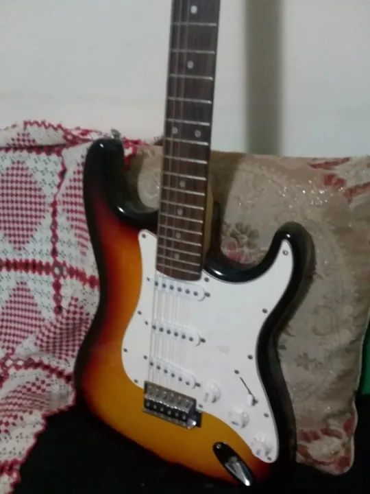 guitarra Eagle  - Foto 3