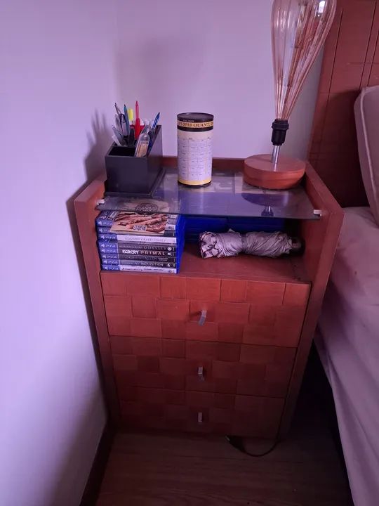 Mesa de cabeceira 