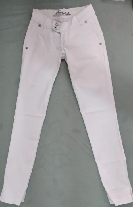 Vendo calça jeans nova tamanho 36 