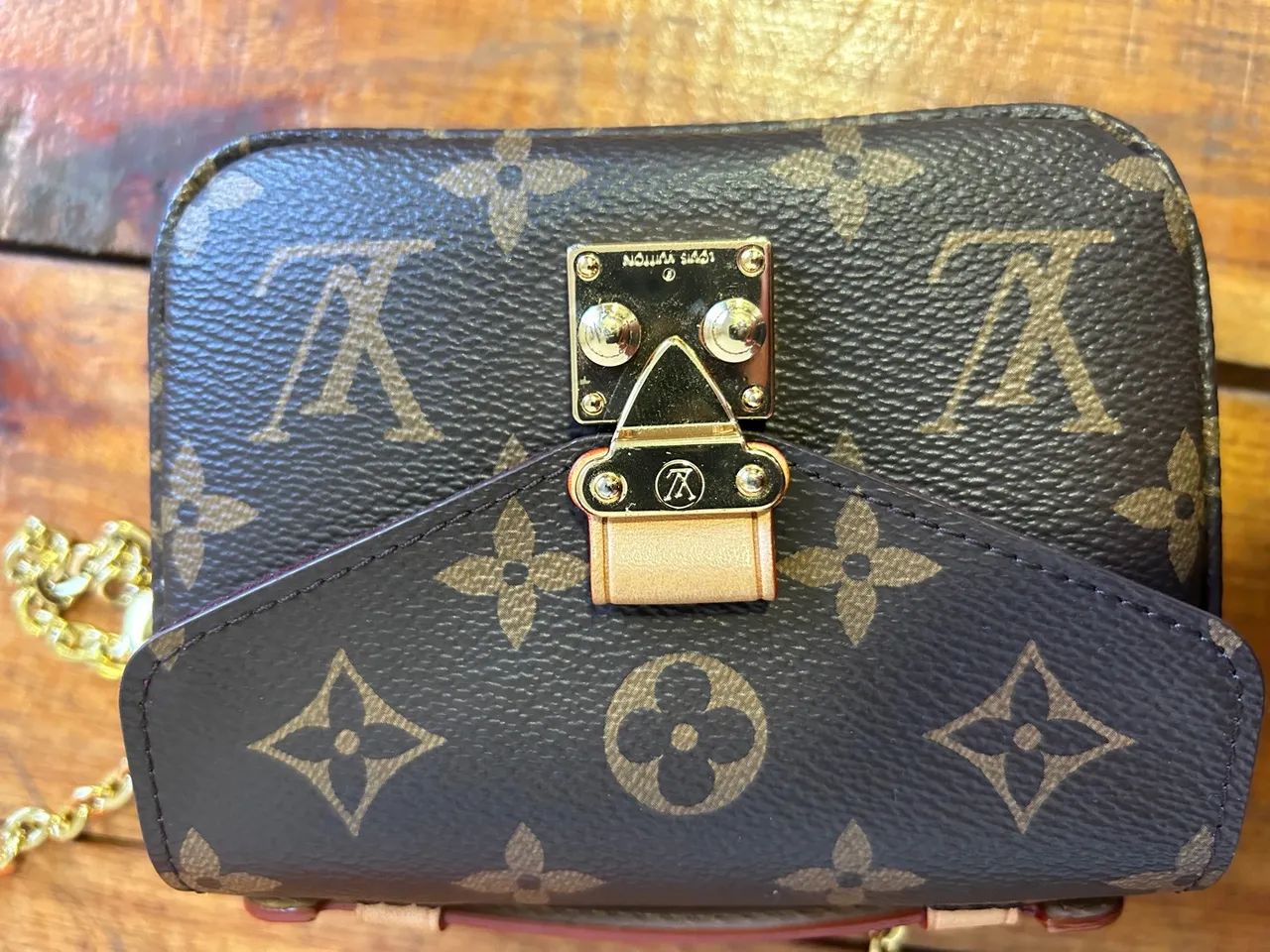 BN LV Micro Metis in Monogram premium - Foto 6