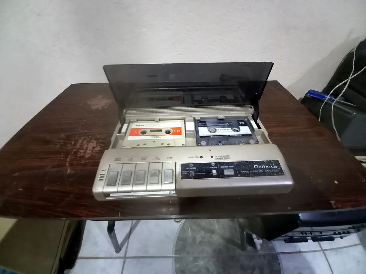 Old Electronic Secretary64751037612291122