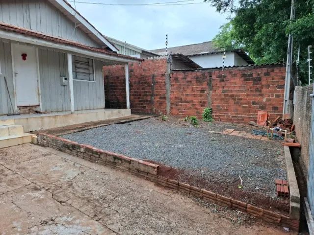 Ótima Oportunidade! Terreno Amplo com Casa de Madeira na Vila Santo Antônio - Maringá - Foto 4