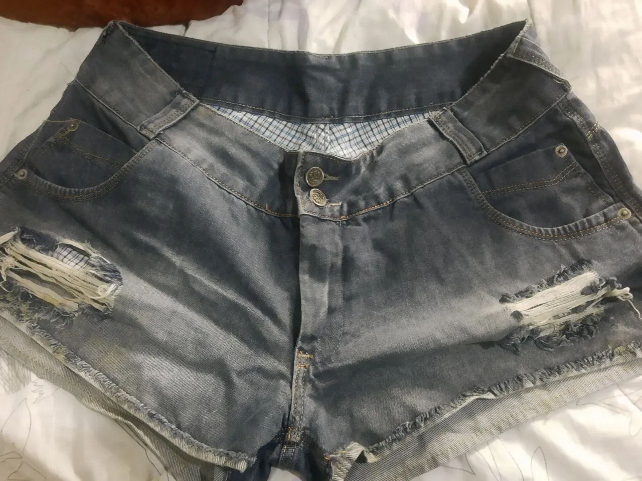Short Jeans Desfiado Feminino