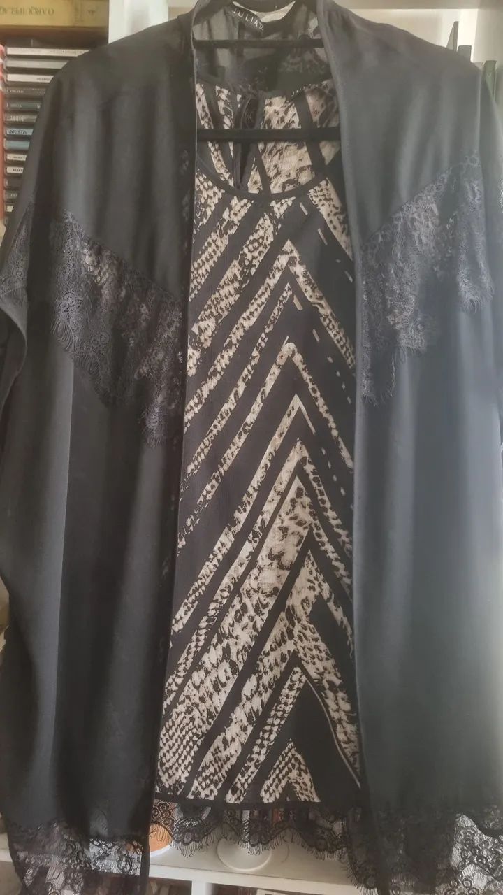 Conjunto de Blusa Feminina Estampada - Elegância e Estilo - Foto 3