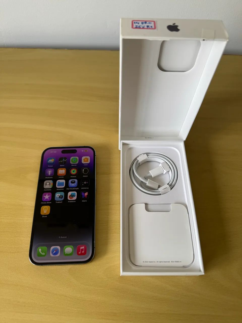 N*k様 iPhone 14 Pro 256GB パープル　電池100% iPhone 14 Pro 256gb Roxo Deep Purple - Bateria 100% - Celulares e