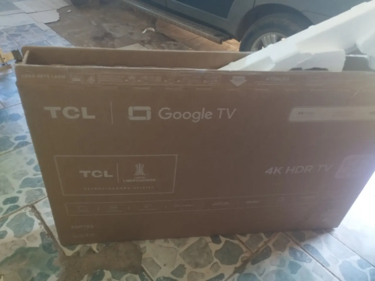 Caixa com isopor para tv de 55 polegadas