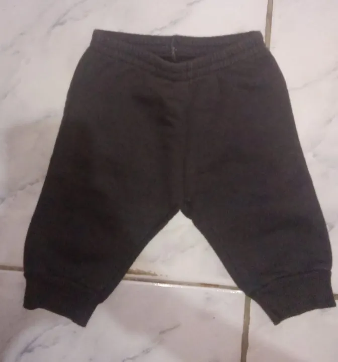 Calça de Moletom Bebê - Tamanho 3-6 M