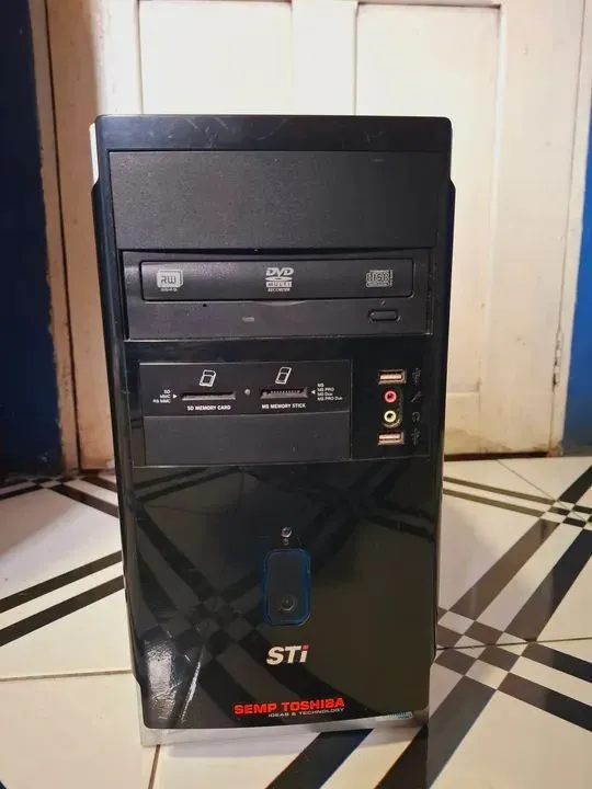 Computador STI Semp Toshiba - Ler todo o anúncio