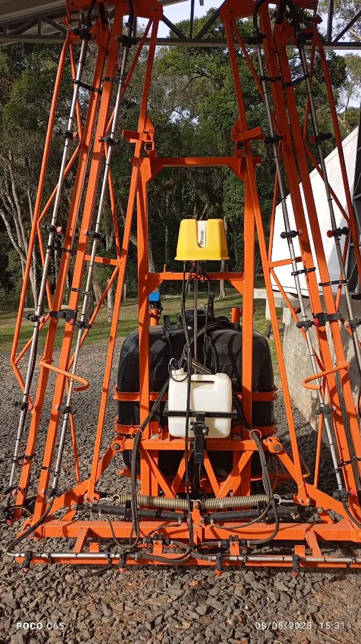 Pulverizador Agrícola jacto 600 litros