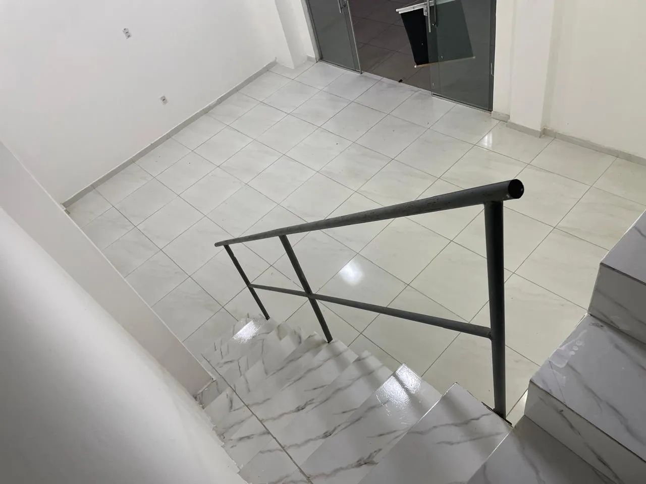 Loja Comercial (Loja 02) na Galeria da Pedreira para Aluguel com 62 m² (2 andares) - Foto 5