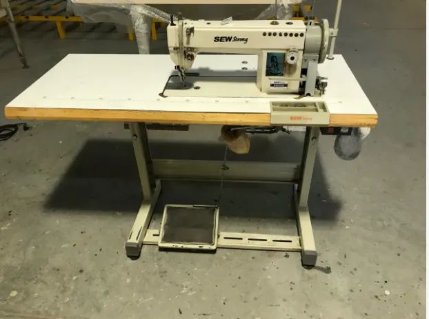 Máquina reta industrial Sew Strong