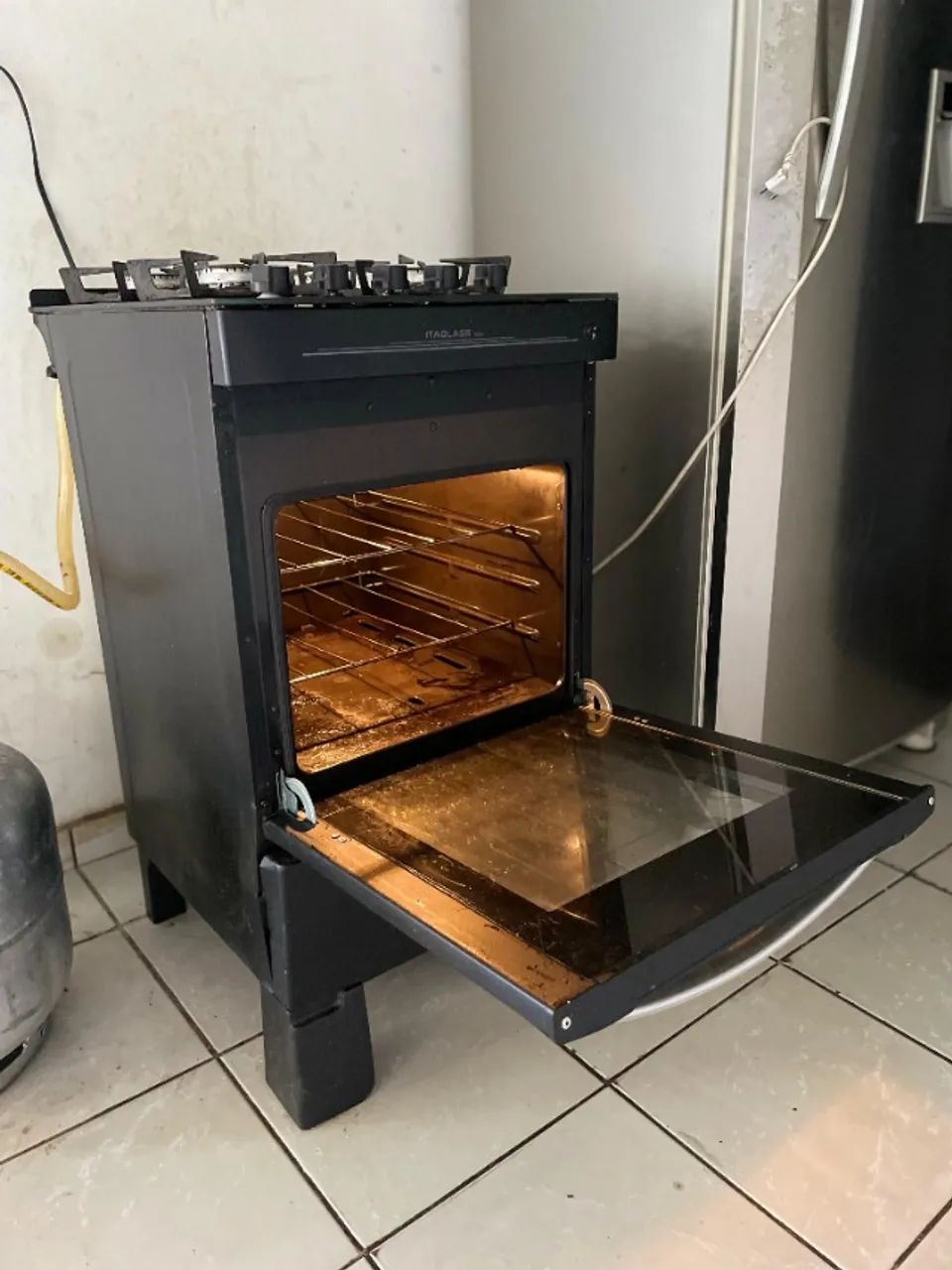 Fogão 4 Bocas Preto com Mesa de Vidro Temperado - Ótimo Estado