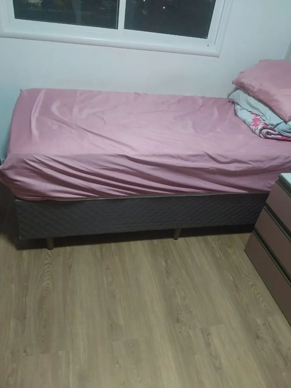 VENDO MOVEIS E AR CONDICIONADO64573990579329123