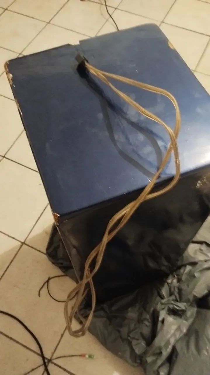 Caixa de Som Potente com Dois Alto-Falantes - Foto 3